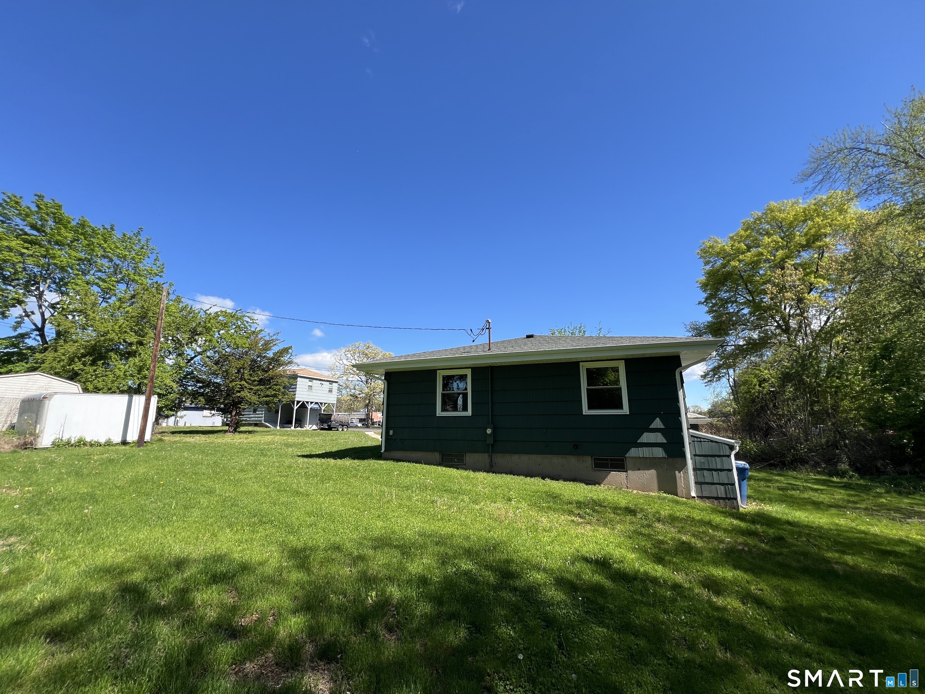 270 R East Street Plainville, CT 06062 - Photo 5 of 34