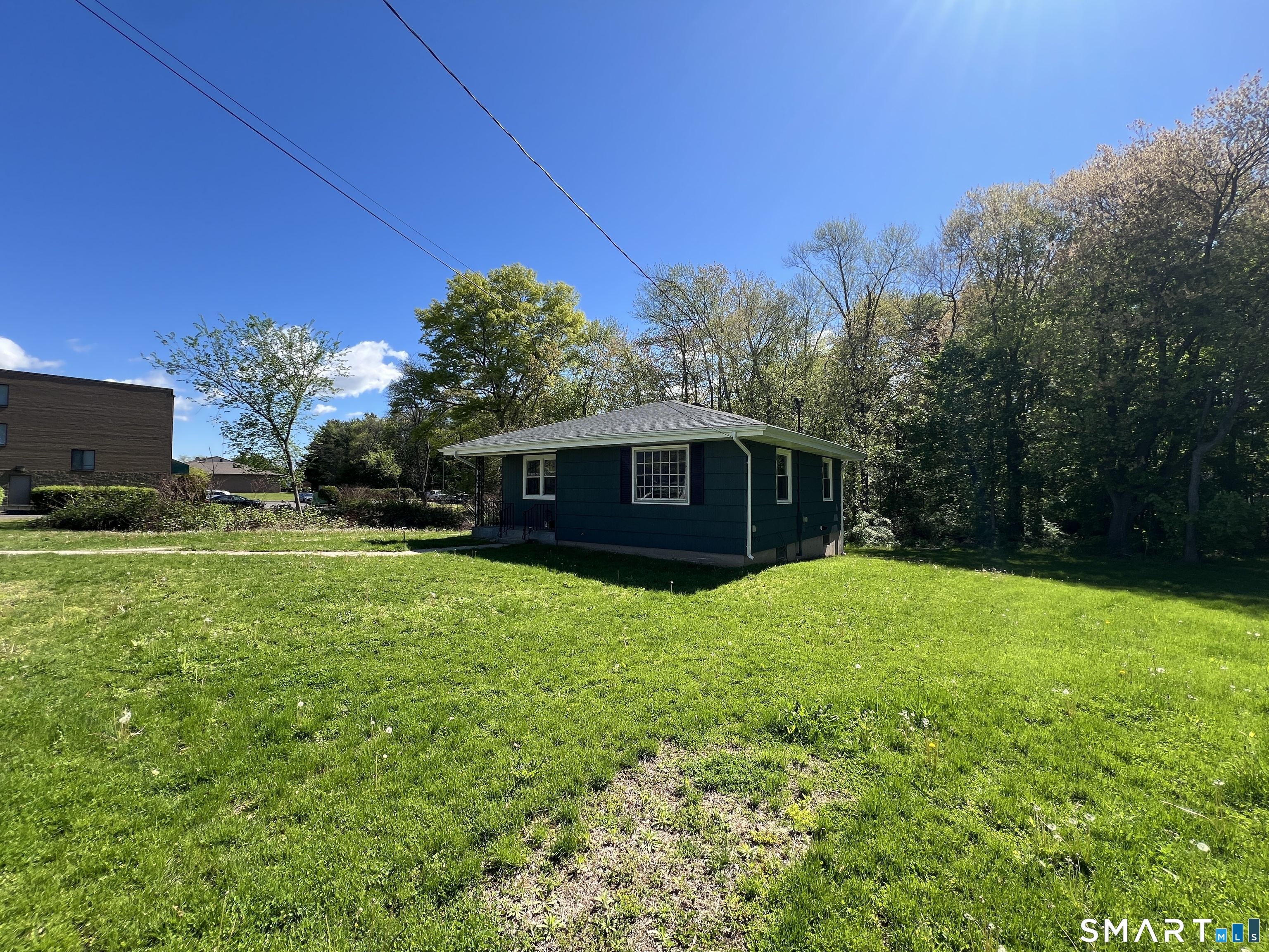 270 R East Street Plainville, CT 06062 - Photo 6 of 34