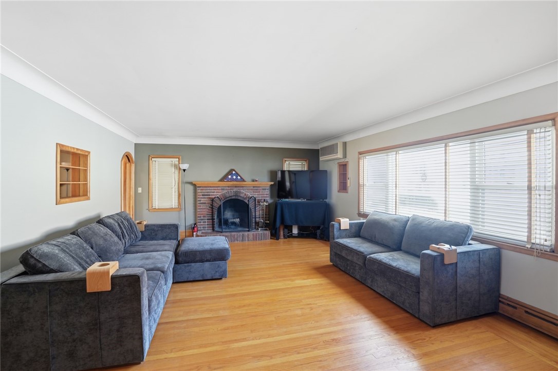 48 Rowley Street Providence, RI 02909 - Photo 5 of 42
