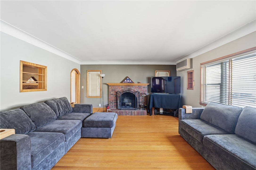48 Rowley Street Providence, RI 02909 - Photo 6 of 42