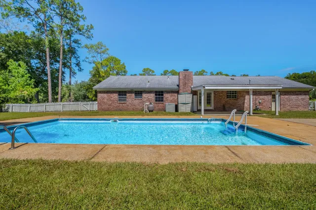 $425,000 | 2613 Killarney Way, Tallahassee, FL 32309