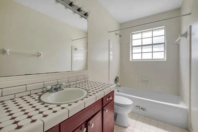 $425,000 | 2613 Killarney Way, Tallahassee, FL 32309