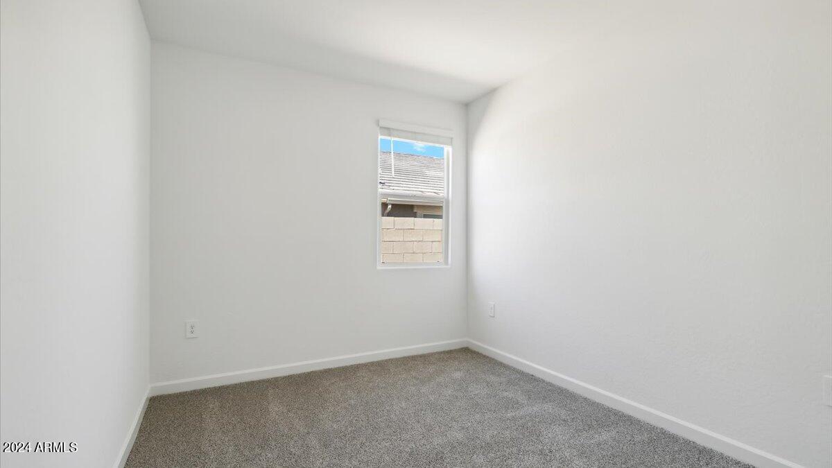 2152 West Spaulding Avenue Apache Junction, AZ 85120 - Photo 10 of 14 Justin bed 4