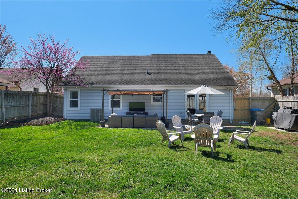 7211 Ridge Creek Road Louisville, KY 40291 - Photo 32 of 33 38-7212 Ridge Creek Rd-138