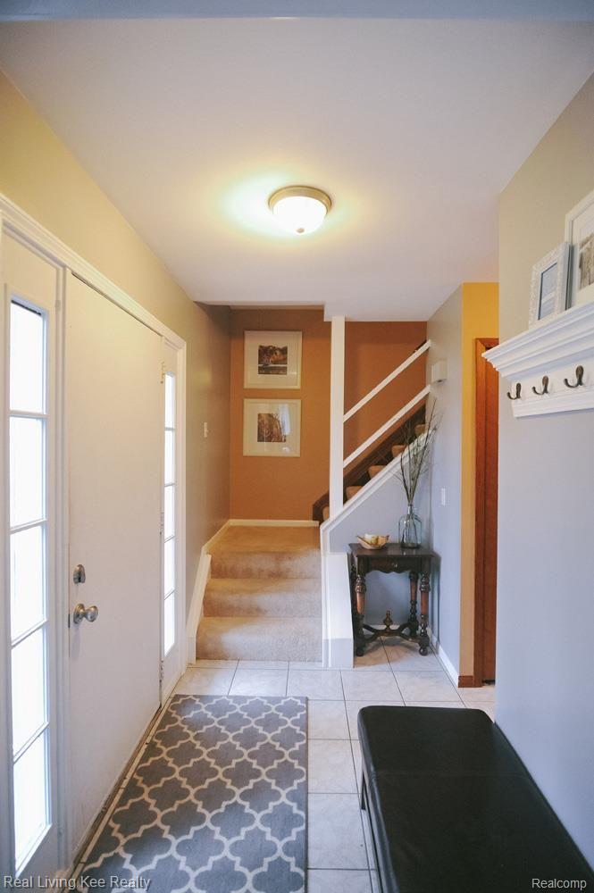 1695 Dancer Drive Rochester, MI 48307 - Photo 6 of 29 103-Hoover House.jpg