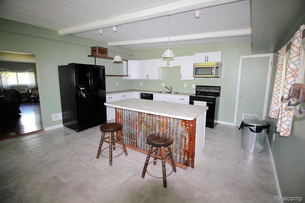 75400 Mackey Road Richmond, MI 48062 - Photo 4 of 35 4.jpg