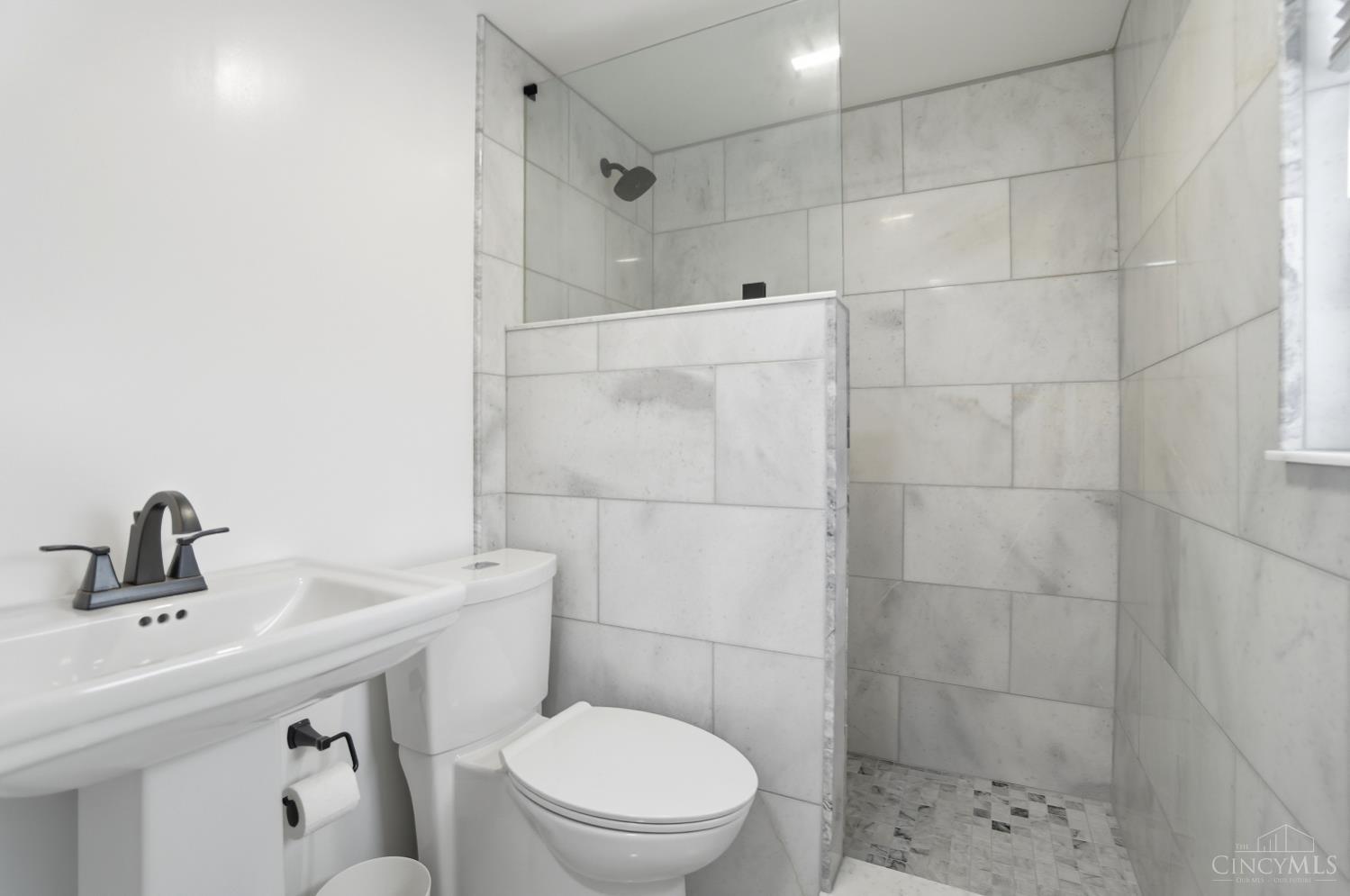 4515 Camberwell Road Cincinnati, OH 45209 - Photo 22 of 42