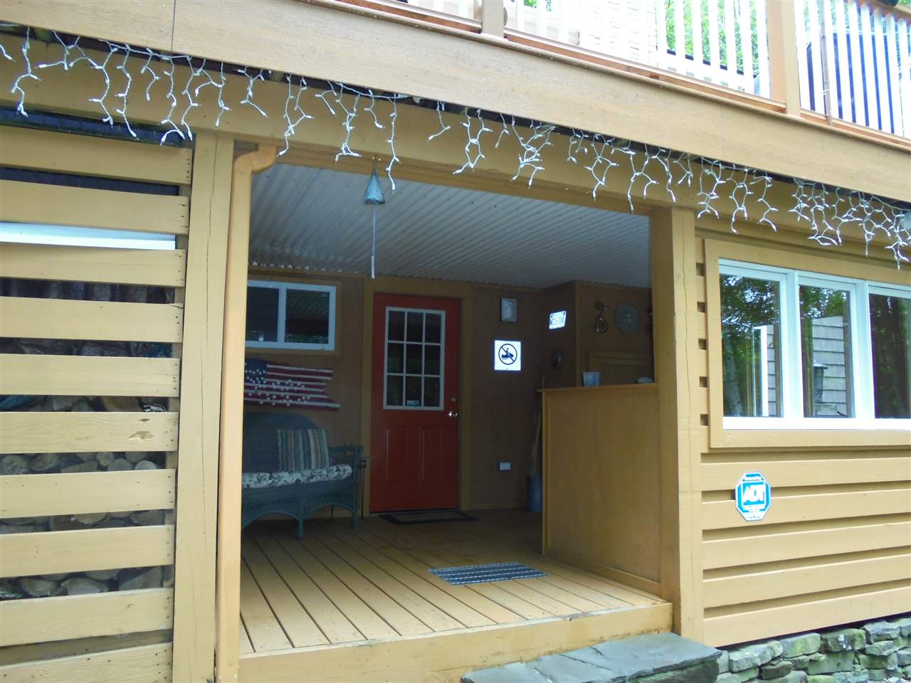 788 Lake Ninevah Road Mount Holly, VT 05758 - Photo 4 of 23