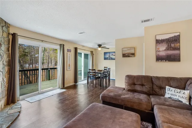 $274,900 | 18 C Hartwell Villas, Anderson, SC 29626