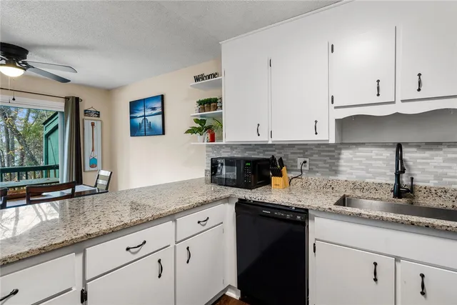 $274,900 | 18 C Hartwell Villas, Anderson, SC 29626