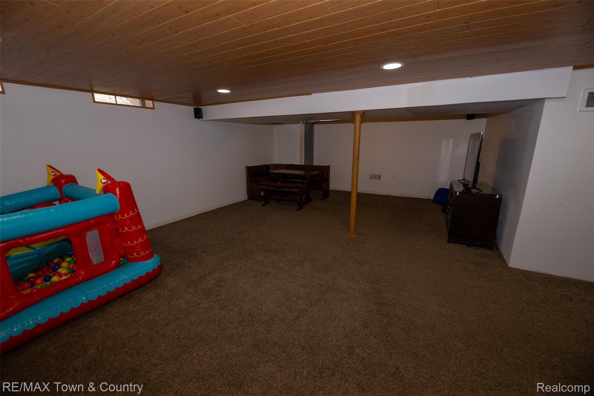 1379 Kennebec Road Grand Blanc, MI 48439 - Photo 44 of 52 45.jpg