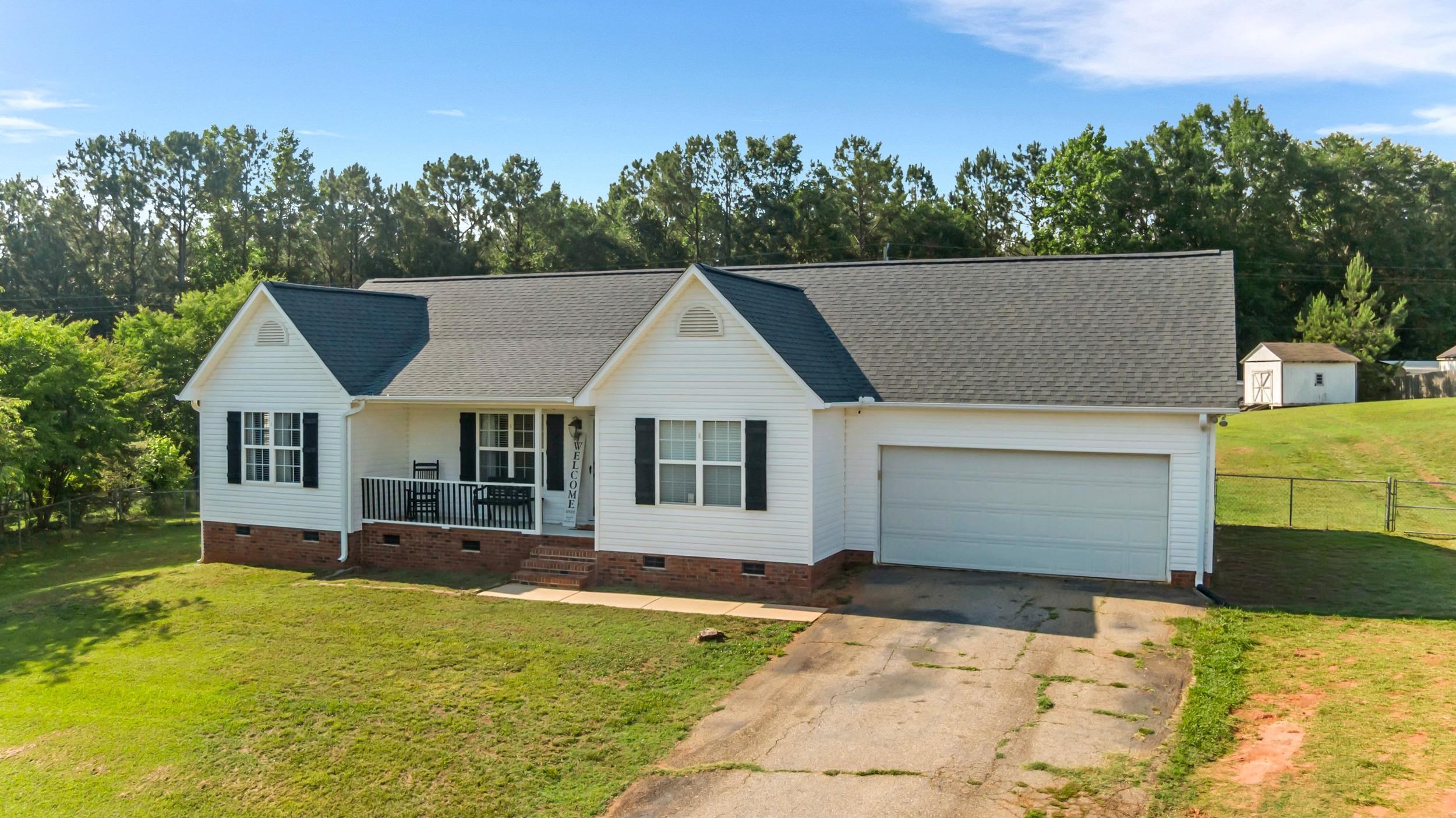 266 Crooked Tree Drive Inman, SC 29349 - Photo 2 of 36