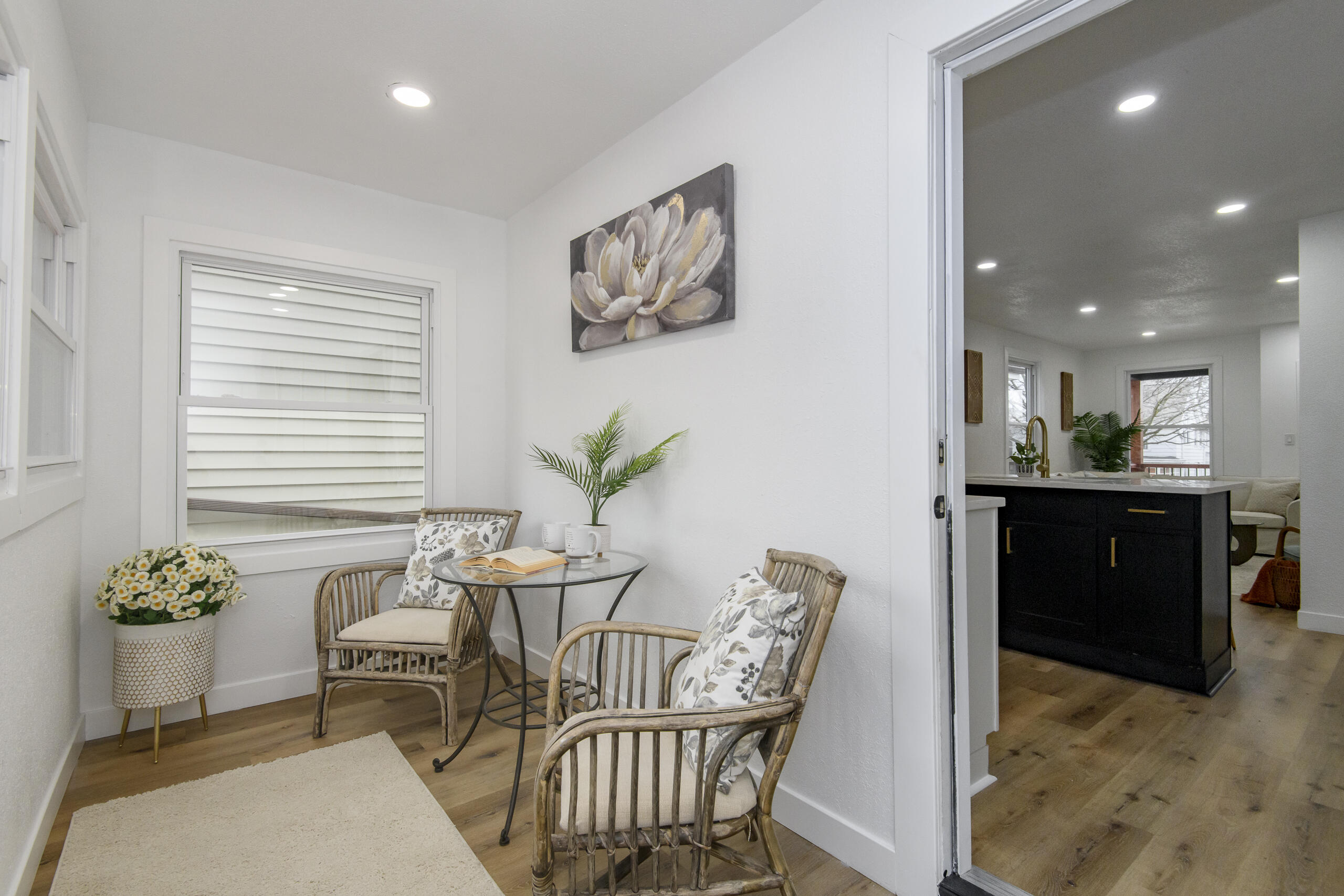 300 East Rosedale Avenue Milwaukee, WI 53207 - Photo 18 of 56 300 E Rosedale-21