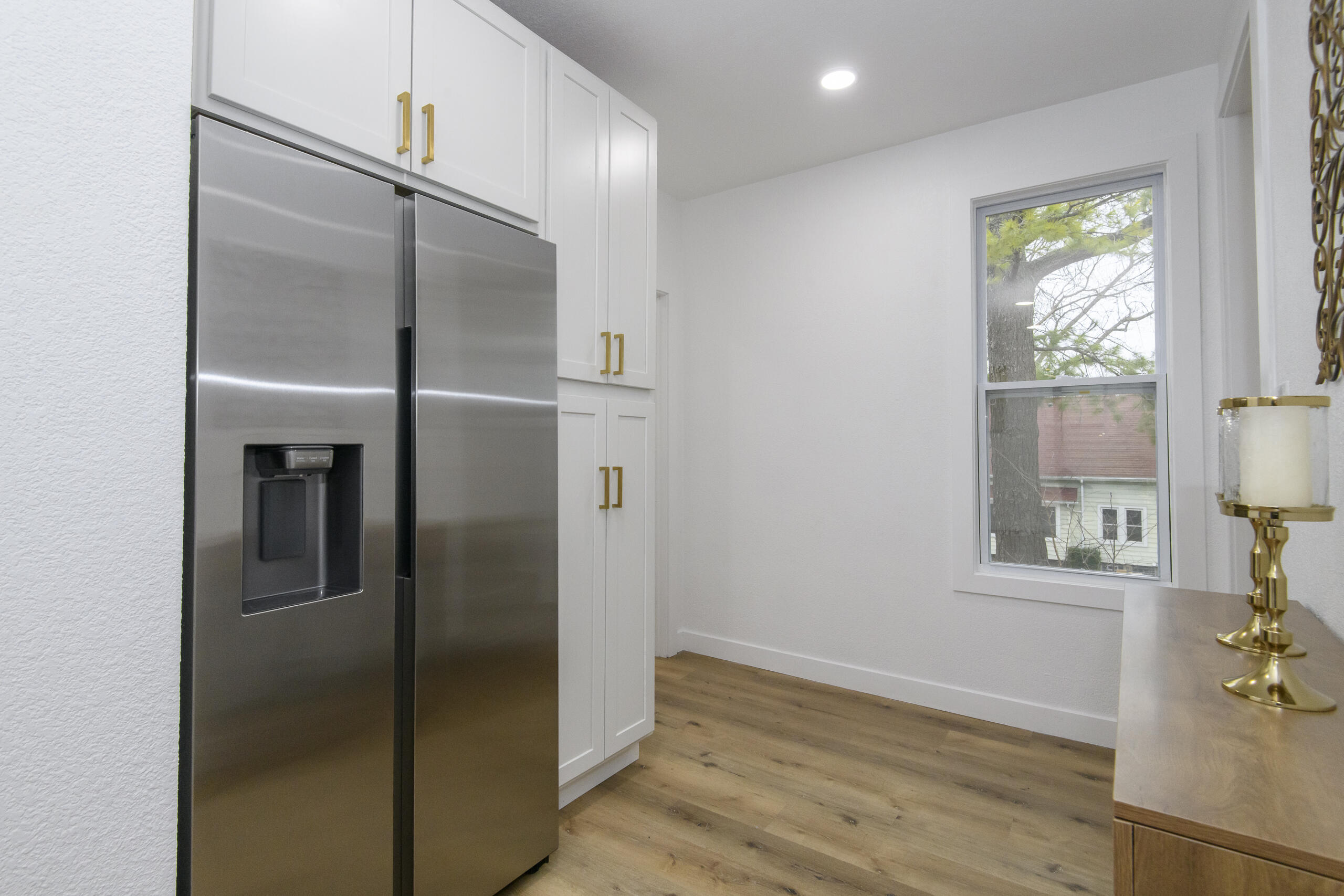 300 East Rosedale Avenue Milwaukee, WI 53207 - Photo 19 of 56 300 E Rosedale-22