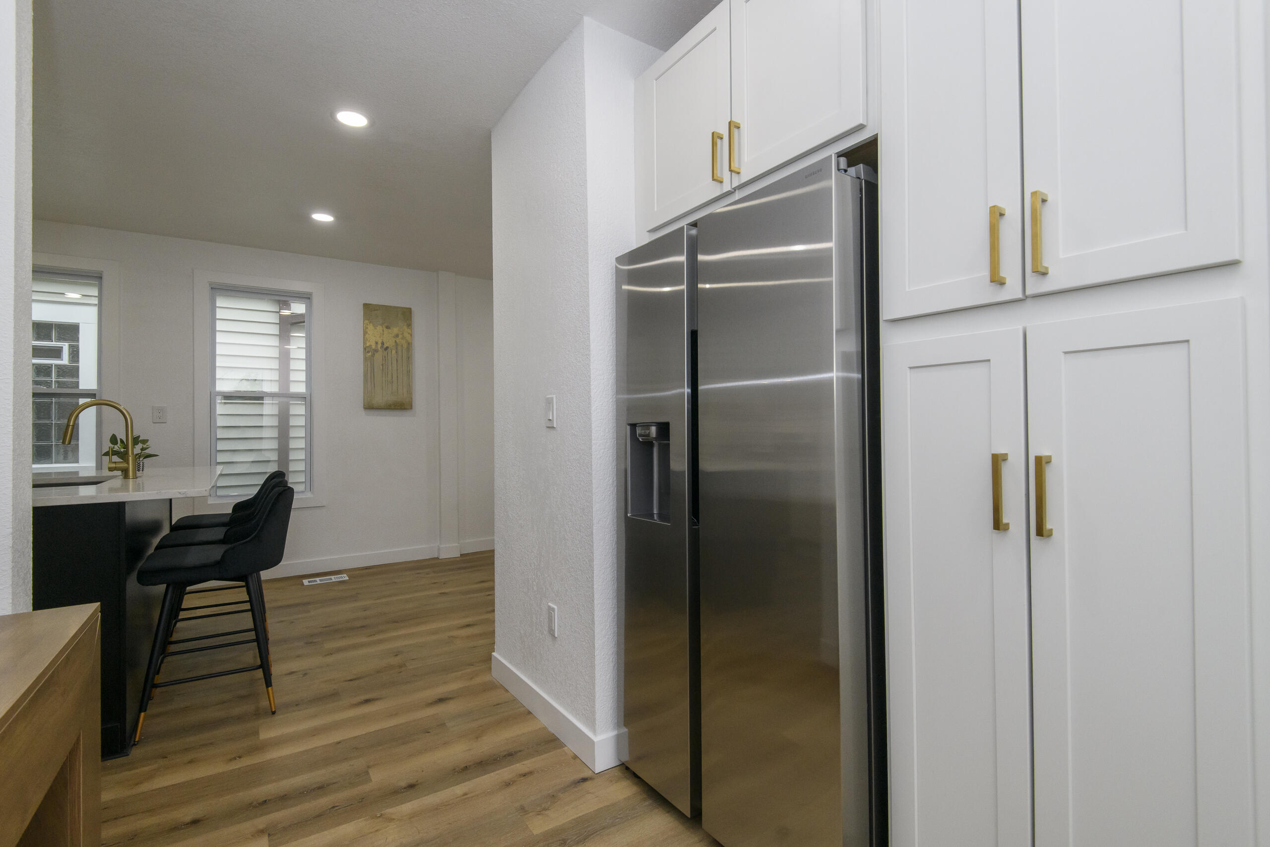 300 East Rosedale Avenue Milwaukee, WI 53207 - Photo 20 of 56 300 E Rosedale-23