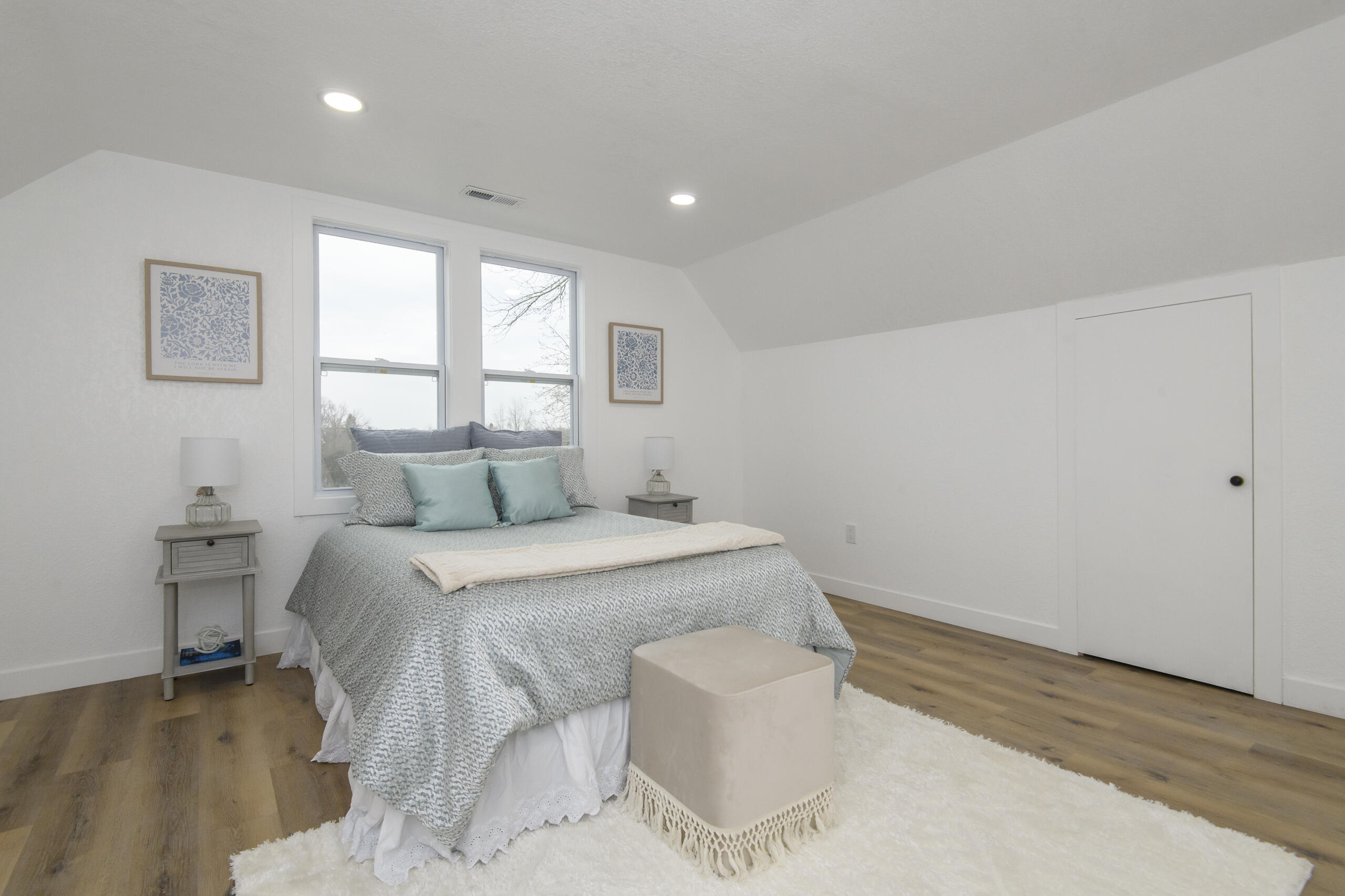 300 East Rosedale Avenue Milwaukee, WI 53207 - Photo 25 of 56 300 E Rosedale-28