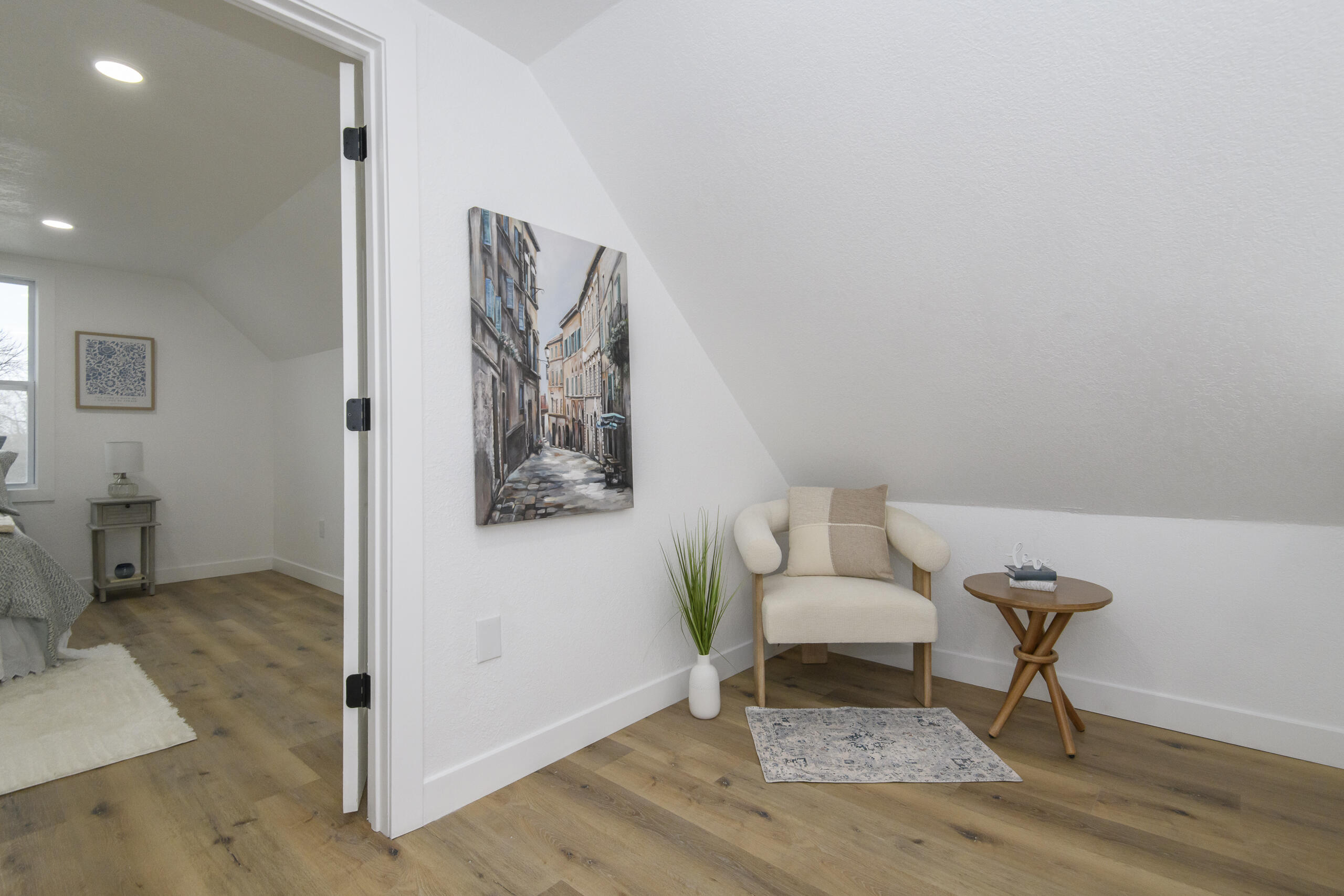 300 East Rosedale Avenue Milwaukee, WI 53207 - Photo 27 of 56 300 E Rosedale-30