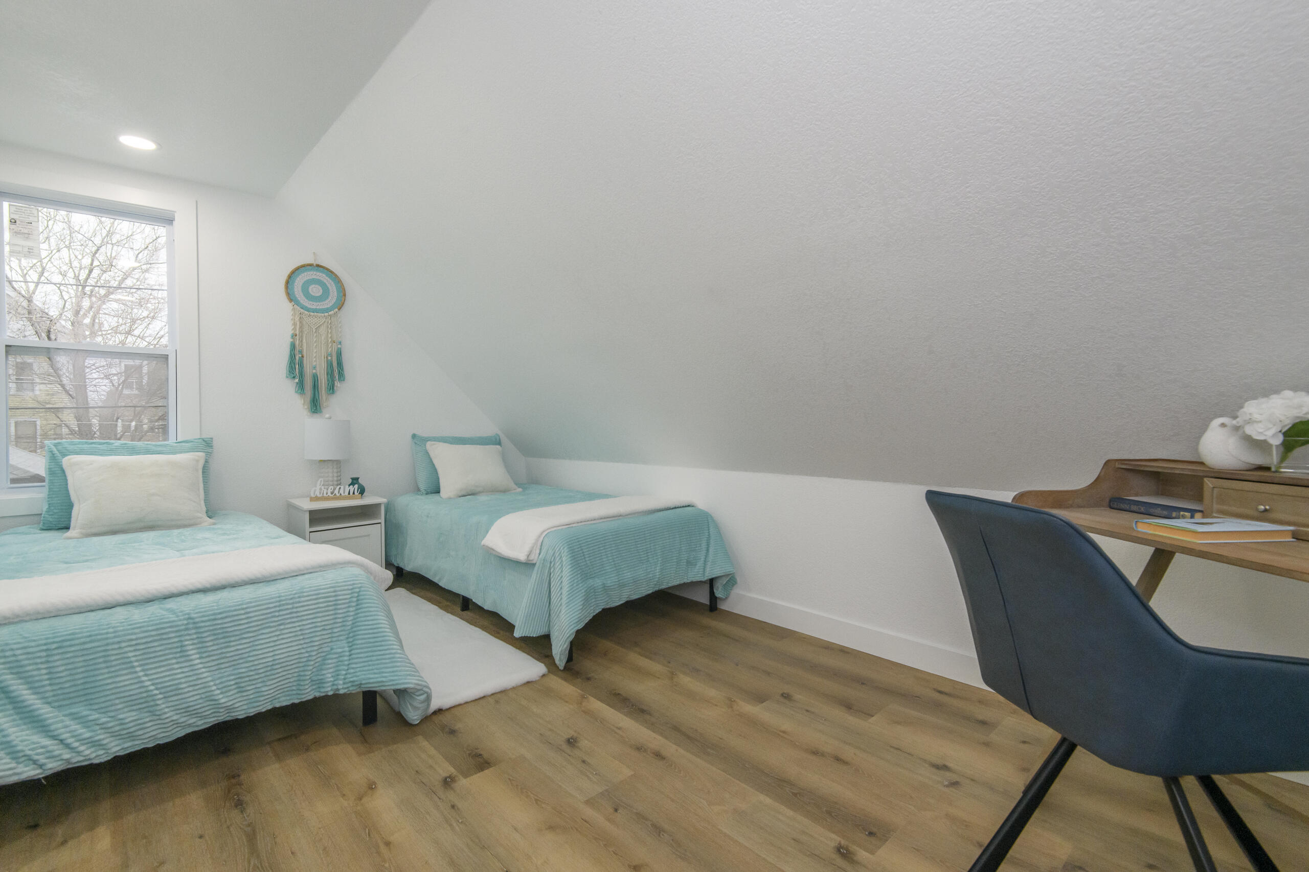 300 East Rosedale Avenue Milwaukee, WI 53207 - Photo 28 of 56 300 E Rosedale-31