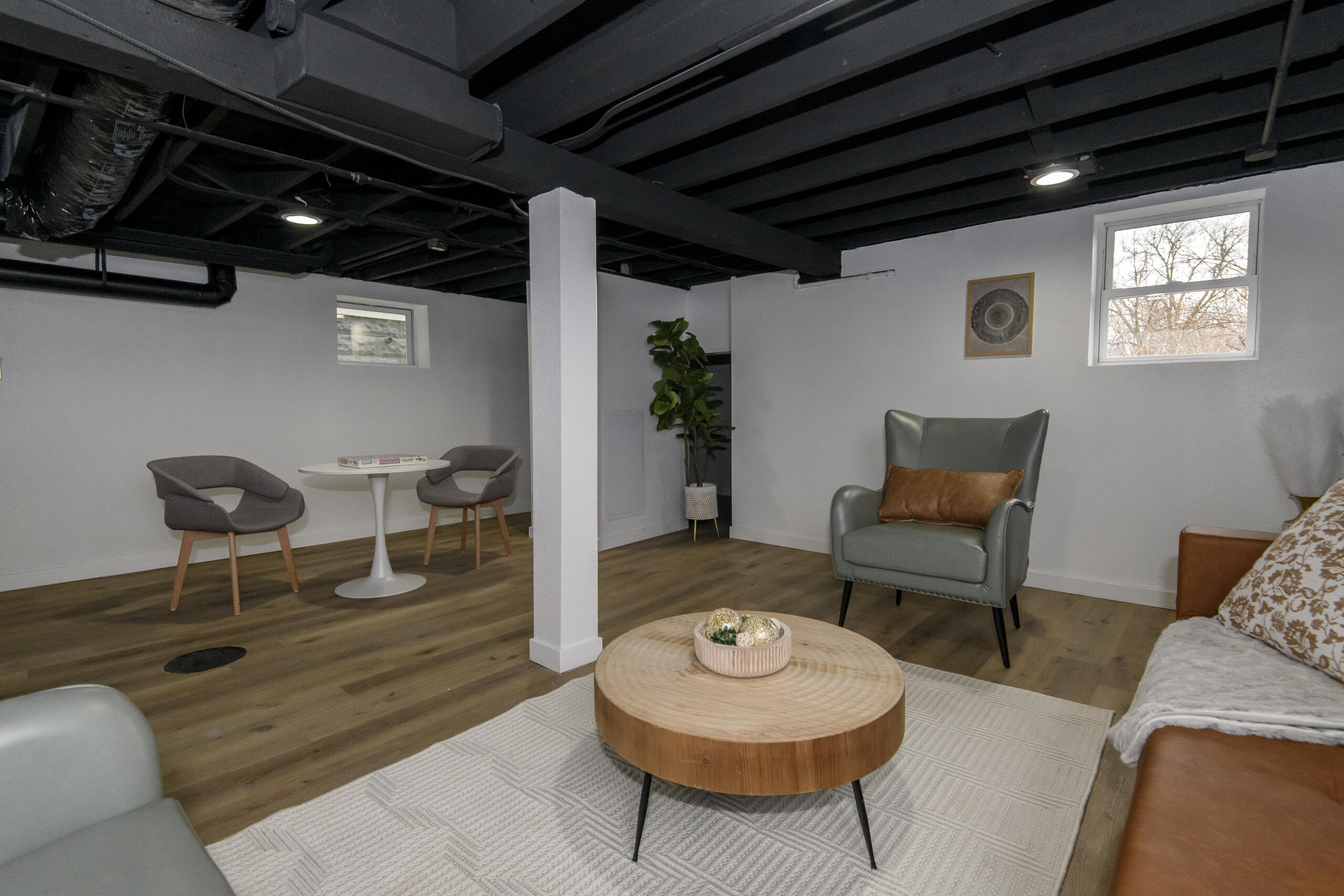 300 East Rosedale Avenue Milwaukee, WI 53207 - Photo 33 of 56 300 E Rosedale-36