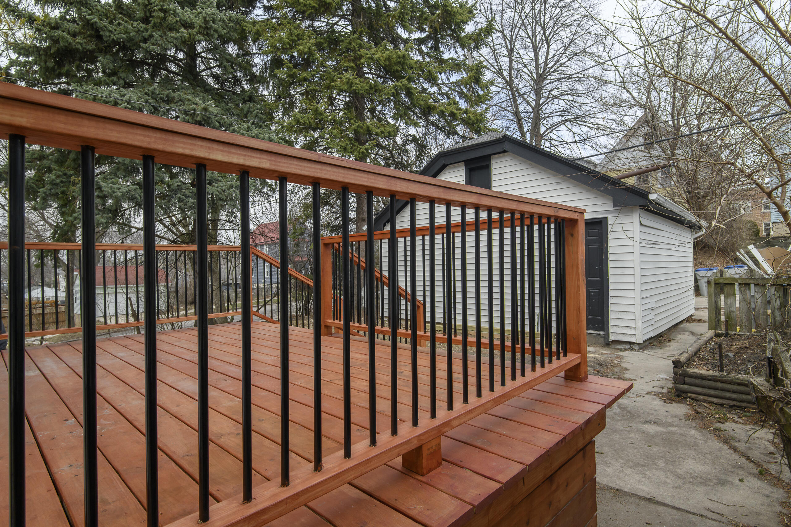 300 East Rosedale Avenue Milwaukee, WI 53207 - Photo 41 of 56 300 E Rosedale-4