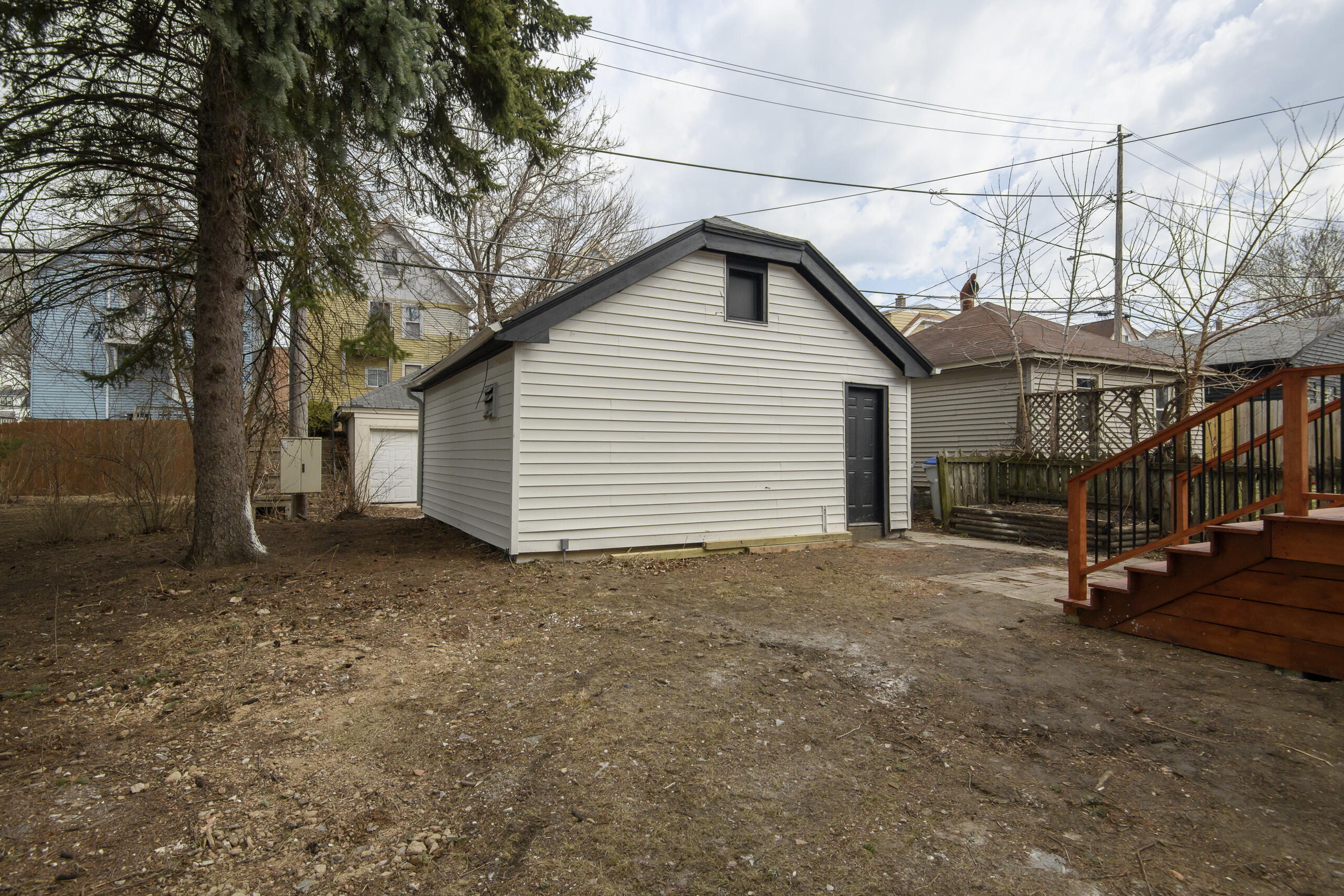 300 East Rosedale Avenue Milwaukee, WI 53207 - Photo 42 of 56 300 E Rosedale-5