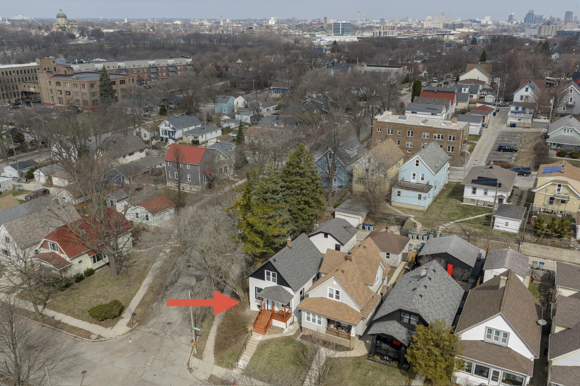 300 East Rosedale Avenue Milwaukee, WI 53207 - Photo 46 of 56 300 E Rosedale-50