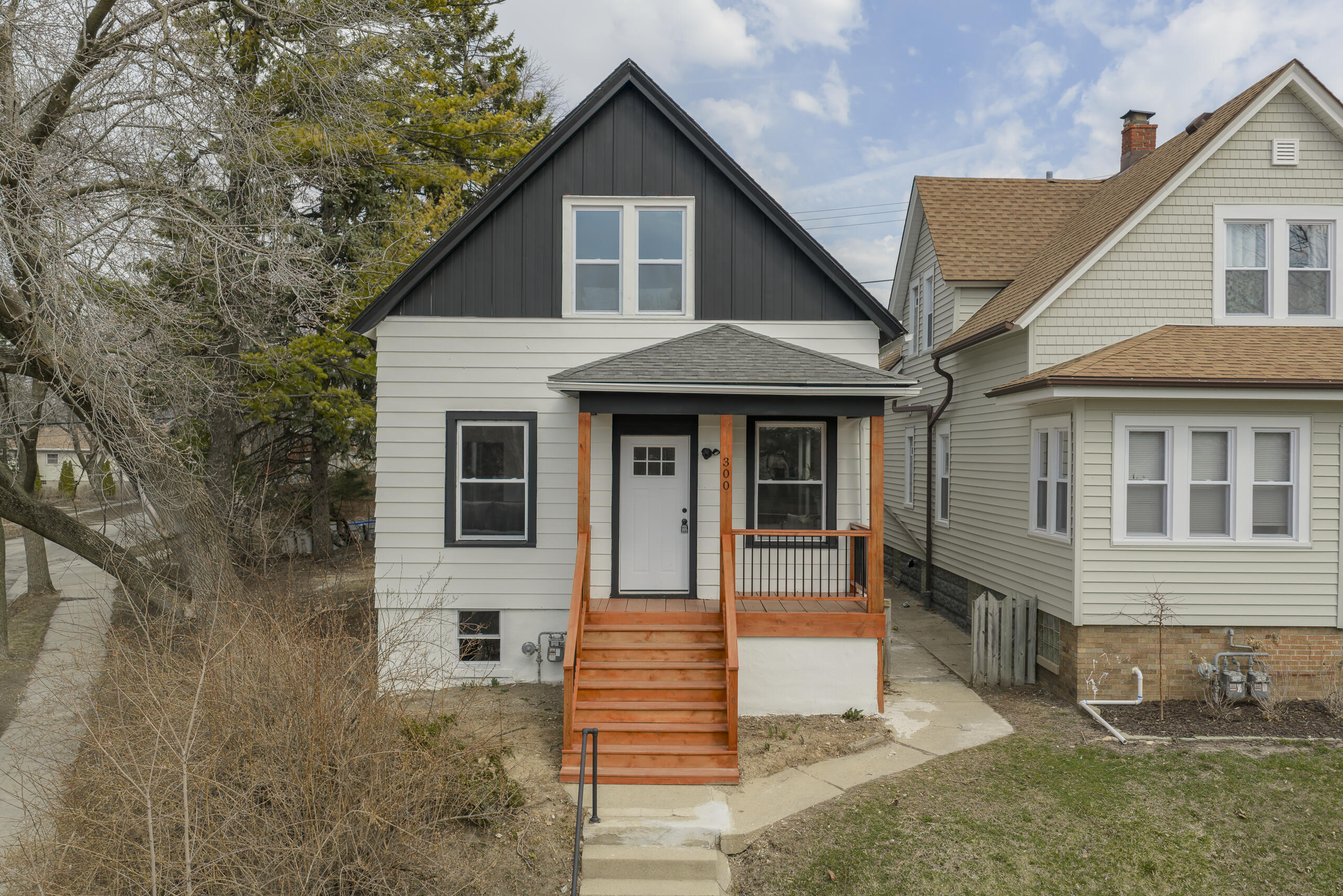 300 East Rosedale Avenue Milwaukee, WI 53207 - Photo 3 of 56 300 E Rosedale-43