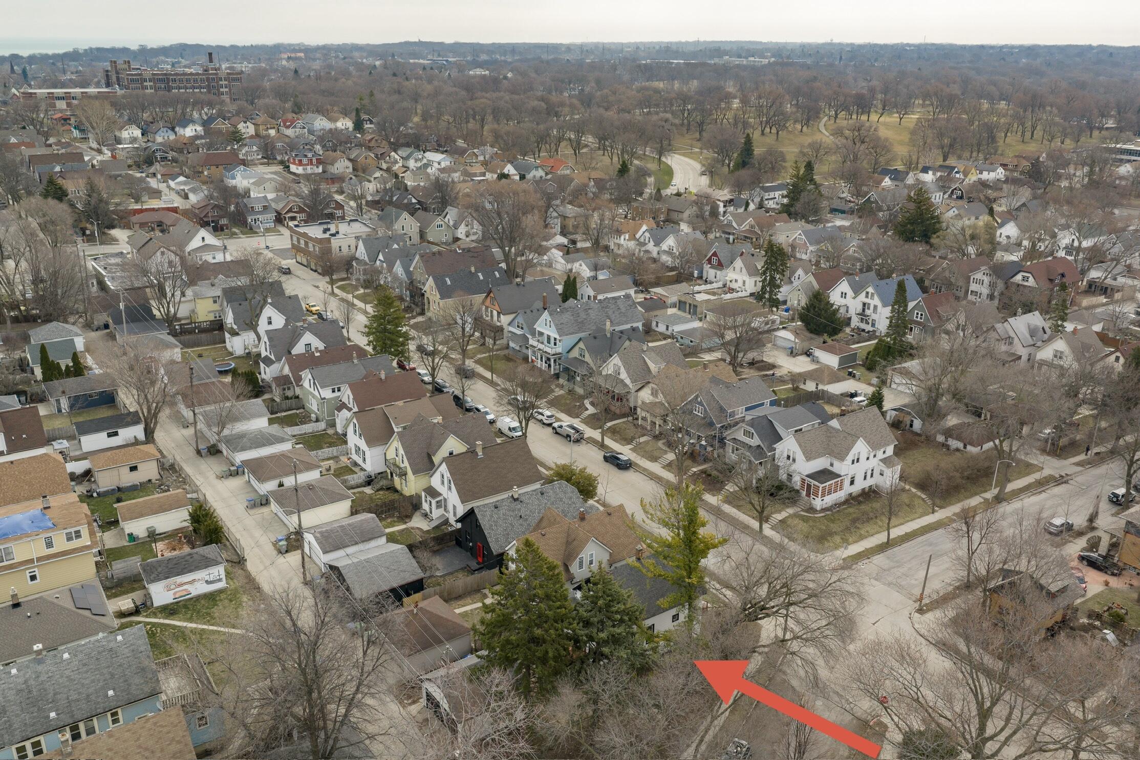 300 East Rosedale Avenue Milwaukee, WI 53207 - Photo 50 of 56 300 E Rosedale-47