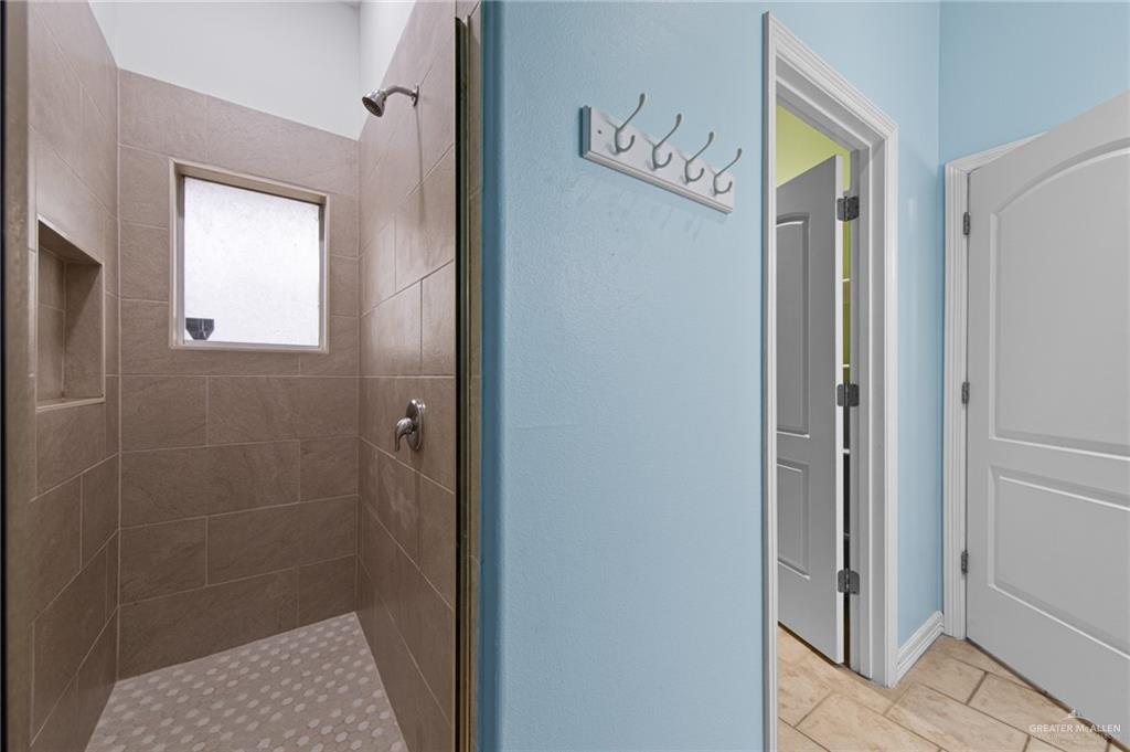 15474 Primera Road Harlingen, TX 78552 - Photo 21 of 45 a bathroom with a shower