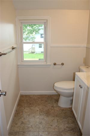 203 Santa Barbara Street Springfield, MA 01104 - Photo 14 of 28