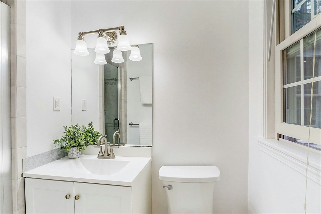 19 Hickory Hill Road Wayland, MA 01778 - Photo 15 of 32 Gallery Image 15