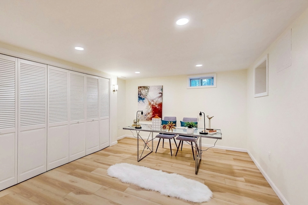 19 Hickory Hill Road Wayland, MA 01778 - Photo 25 of 32 Gallery Image 25