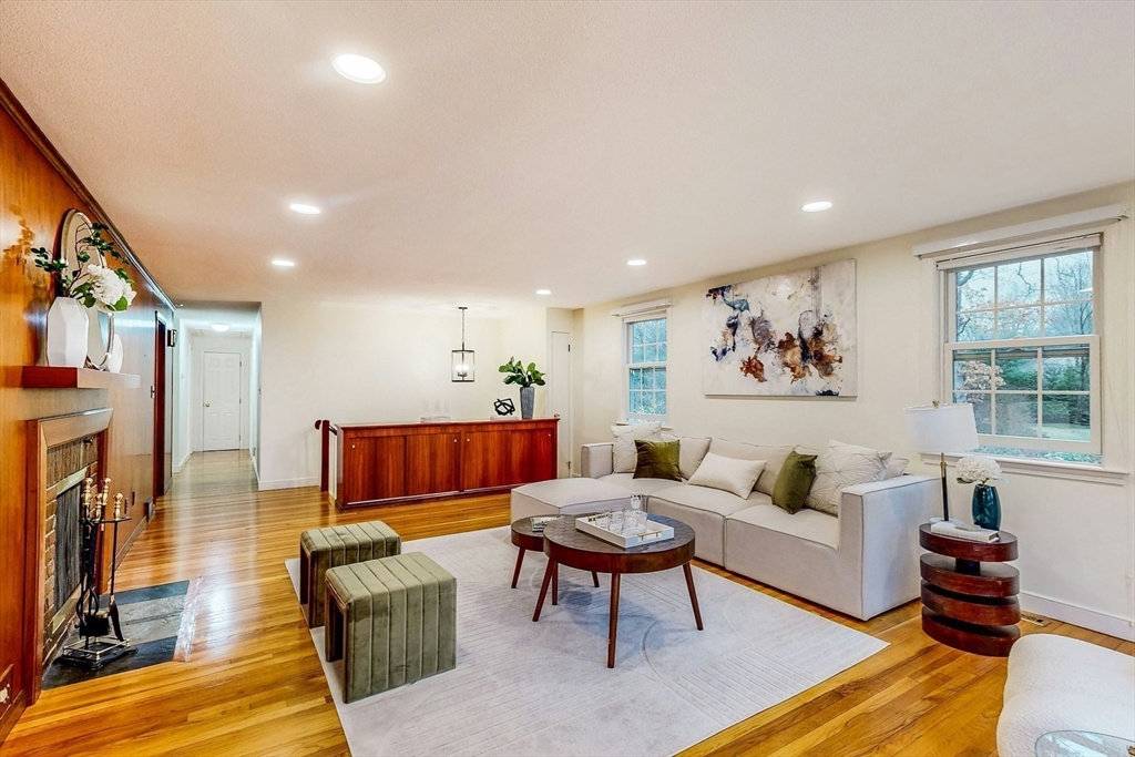 19 Hickory Hill Road Wayland, MA 01778 - Photo 3 of 32 Gallery Image 3