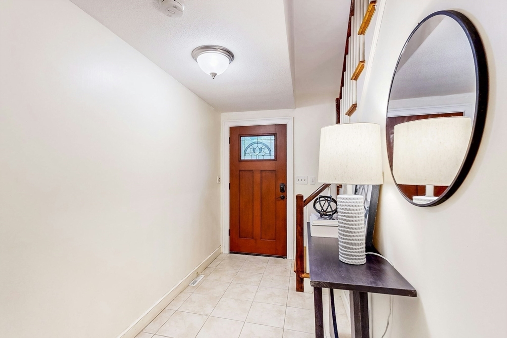 19 Hickory Hill Road Wayland, MA 01778 - Photo 6 of 32 Gallery Image 6