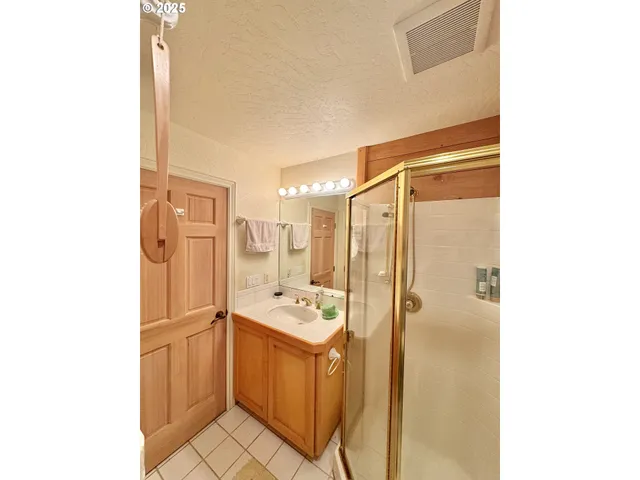 $2,350,000 | 31640 Spruce Drive, Gold Beach, OR 97444