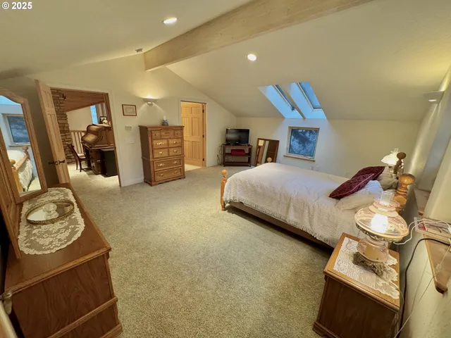 $2,350,000 | 31640 Spruce Drive, Gold Beach, OR 97444