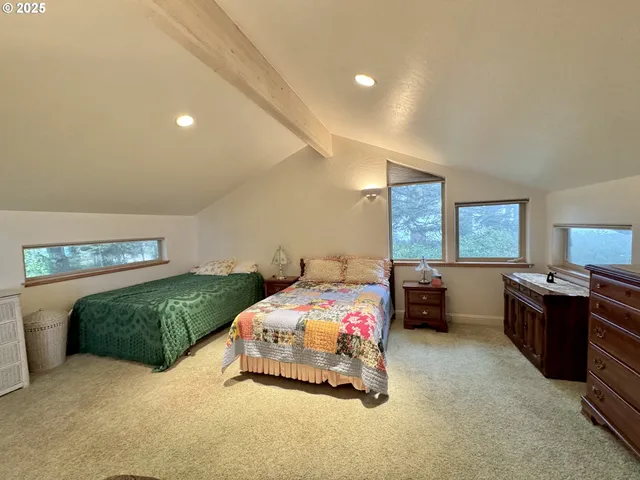 $2,350,000 | 31640 Spruce Drive, Gold Beach, OR 97444