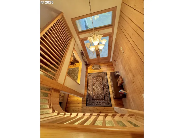 $2,350,000 | 31640 Spruce Drive, Gold Beach, OR 97444