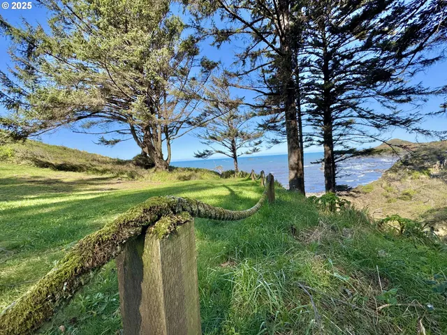 $2,350,000 | 31640 Spruce Drive, Gold Beach, OR 97444