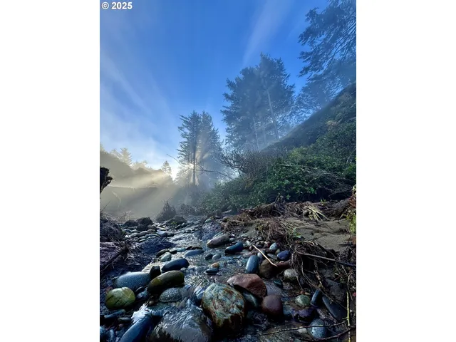 $2,350,000 | 31640 Spruce Drive, Gold Beach, OR 97444