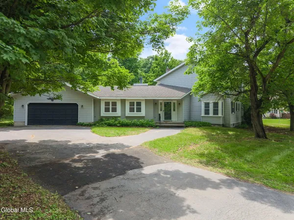 $479,999 | 747 Highway 146A, Clifton Park, NY 12065