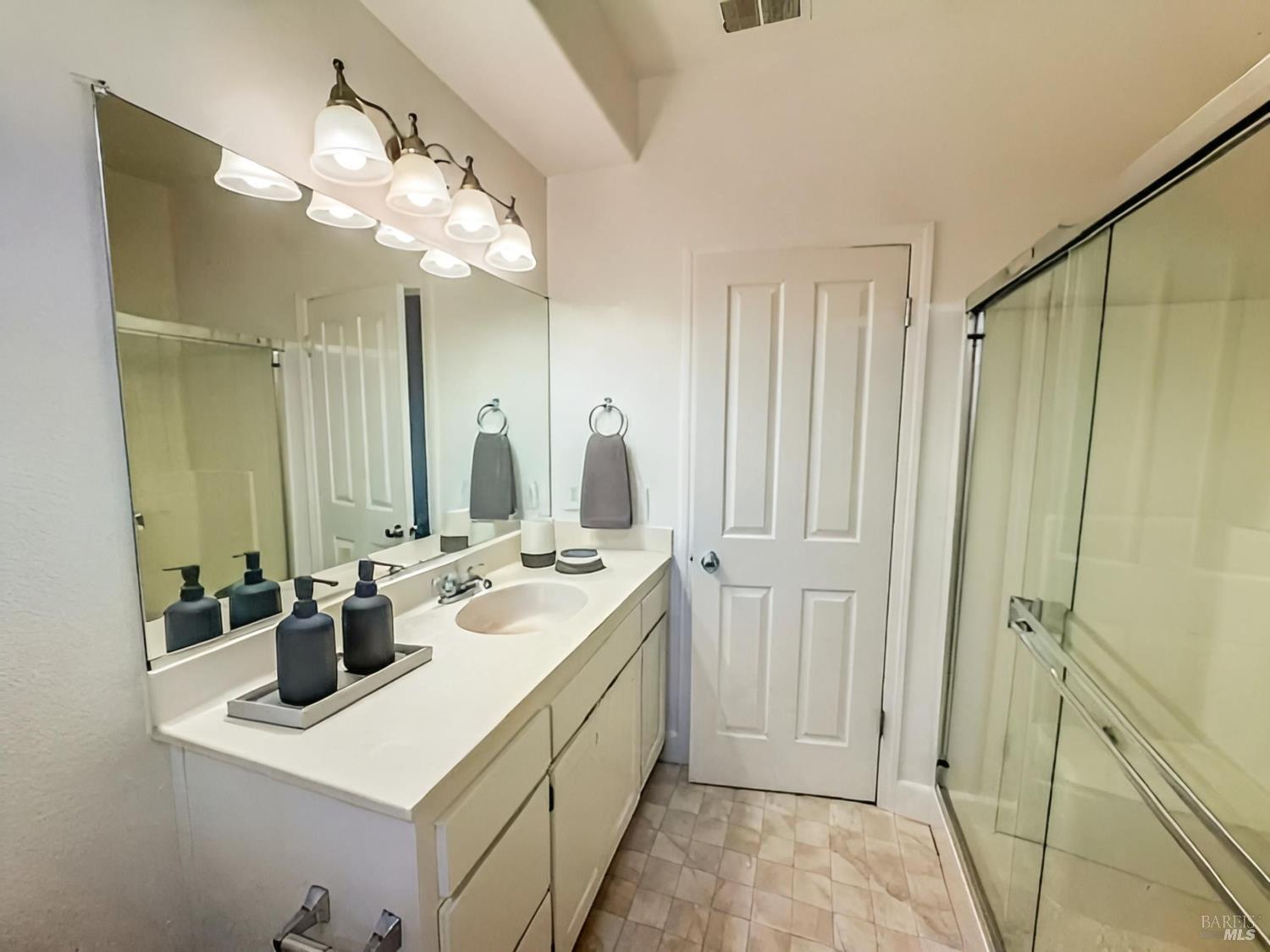 34 Randall Lane, Unit A & B Santa Rosa, CA 95409 - Photo 22 of 27