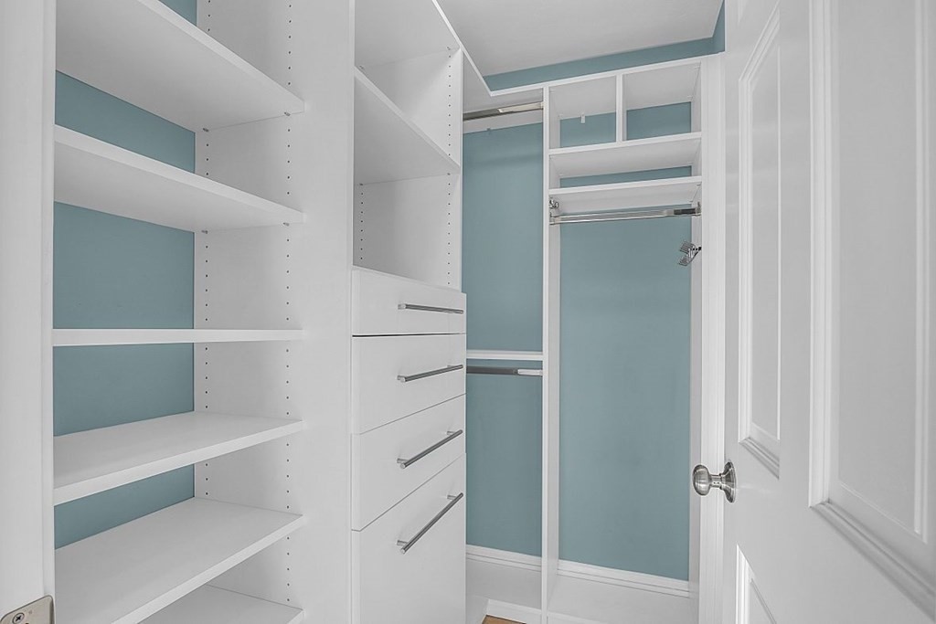 4 Radcliffe Road North Chelmsford, MA 01863 - Photo 18 of 40 a walk in closet