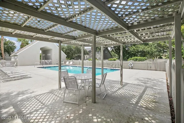 $5,900 | 332 Village Drive, Unit E, St. Augustine, FL 32084