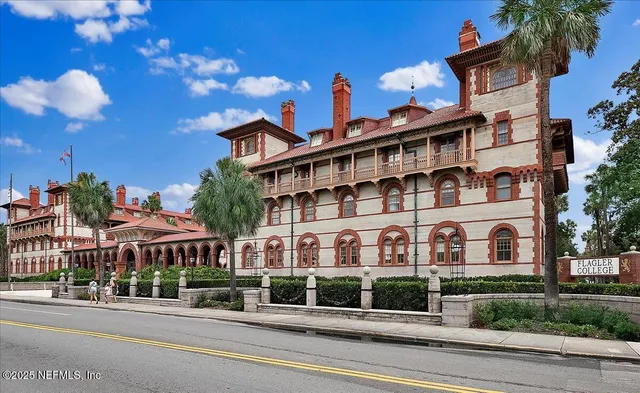 $5,900 | 332 Village Drive, Unit E, St. Augustine, FL 32084