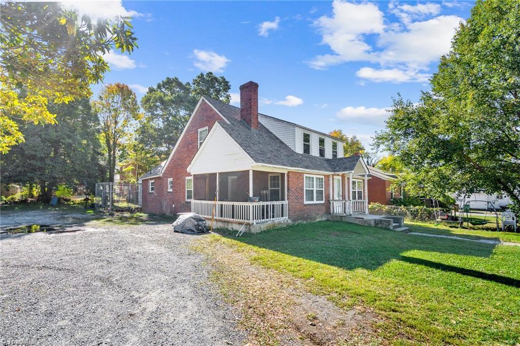 911 West English Road High Point, NC 27262 - Photo 3 of 20 Gallery Image 3