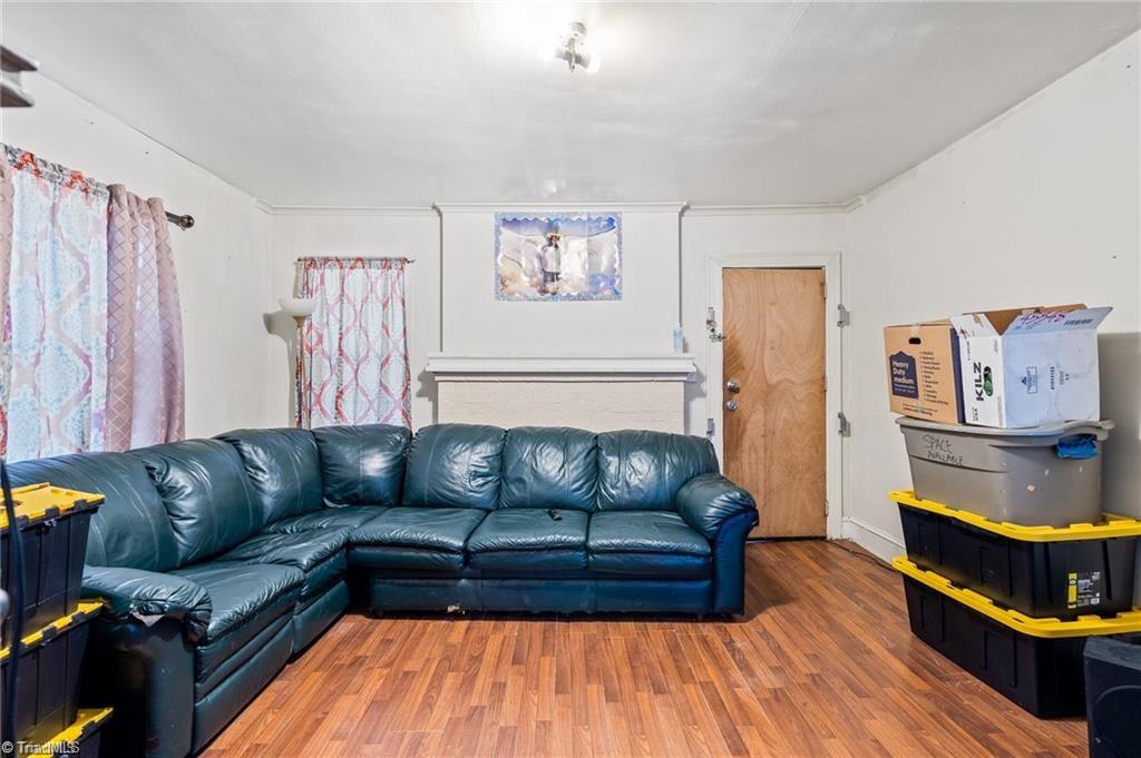 911 West English Road High Point, NC 27262 - Photo 5 of 20 Gallery Image 5