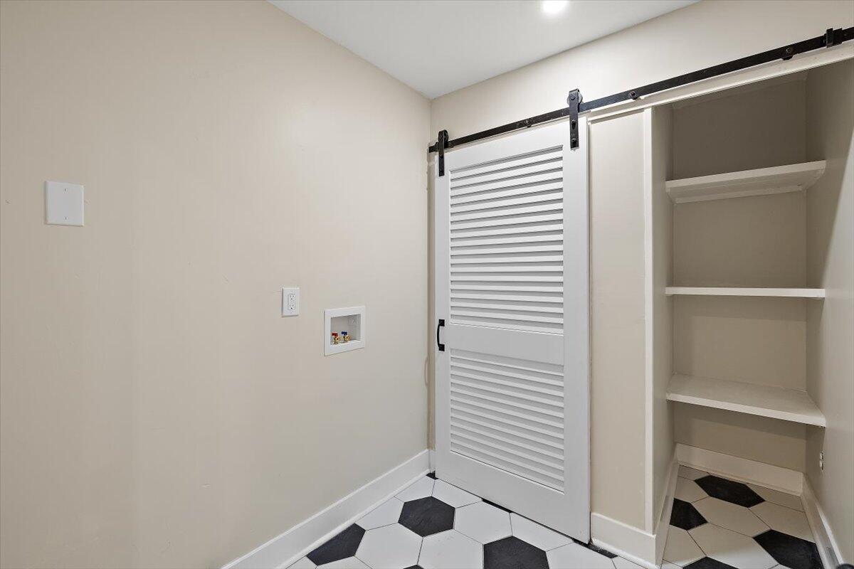 734 Waterloo Street Charleston, SC 29412 - Photo 10 of 26 12-BN0A0842