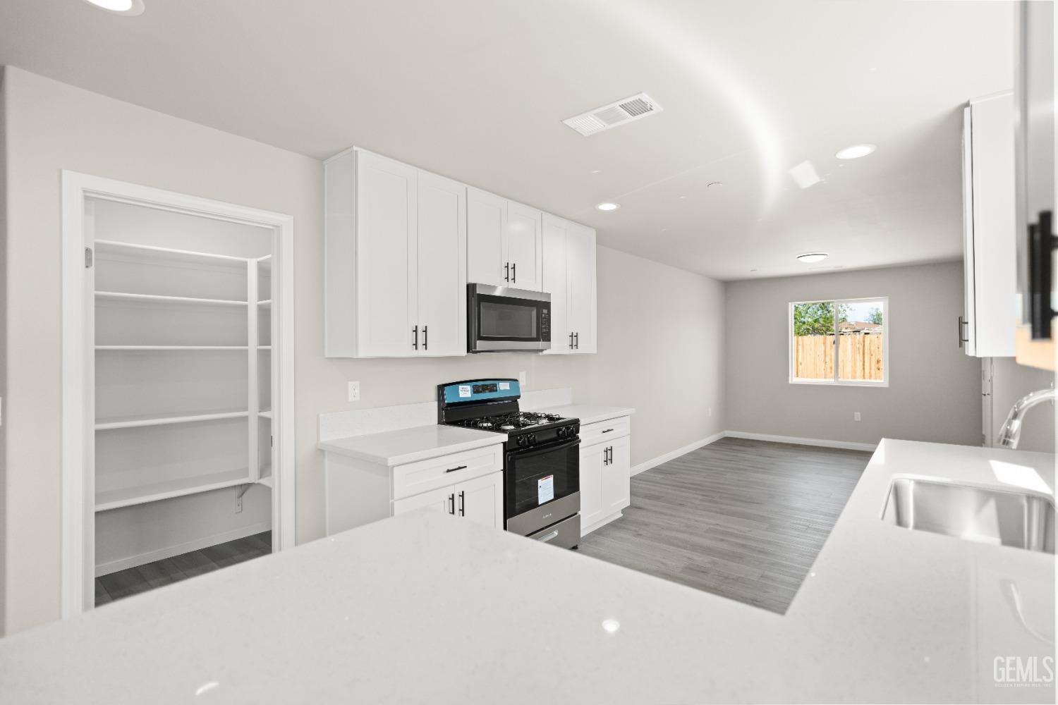 Undisclosed Address Bakersfield, CA 93307 - Photo 18 of 36