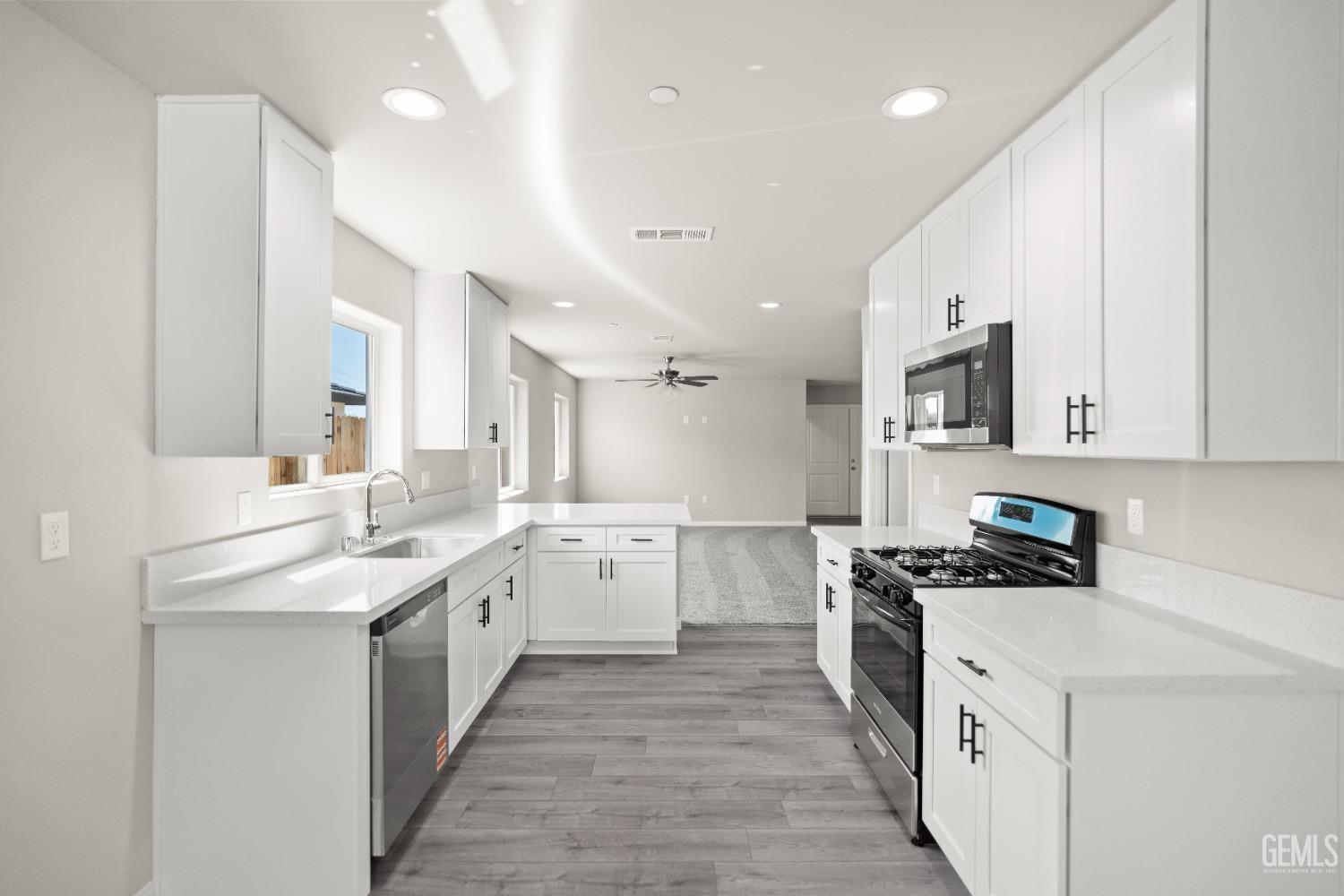 Undisclosed Address Bakersfield, CA 93307 - Photo 26 of 36